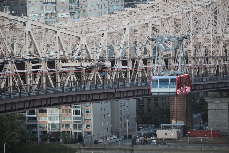 Manhattan - Roosevelt Island Gem - New York City, New York