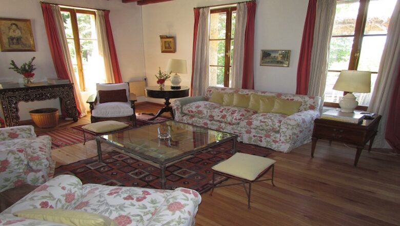 The Cerro de los Pinos House - Patagonia, Argentina