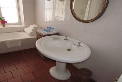 The Cerro de los Pinos House - Patagonia, Argentina