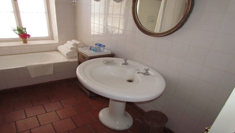 The Cerro de los Pinos House - Patagonia, Argentina