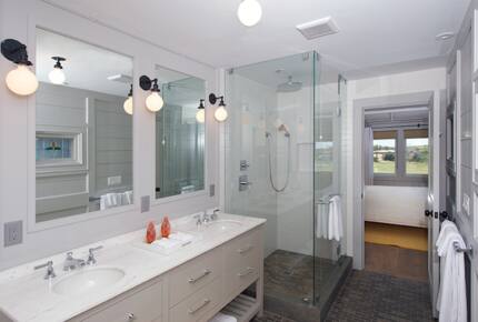 Chatham Cape Cod Oceanfront Villa - Chatham, Massachusetts