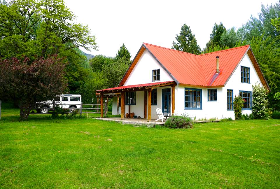 Ranch House on 880-acre Ranch in Argentine Lake District - Villa Lago Rivadavia, Argentina