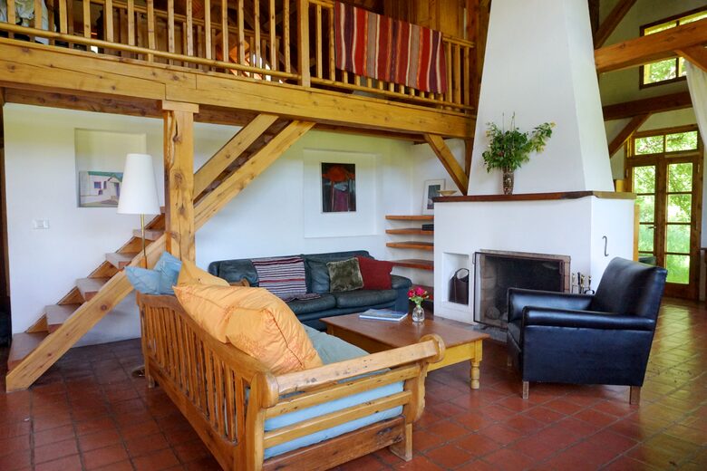 Ranch House on 880-acre Ranch in Argentine Lake District - Villa Lago Rivadavia, Argentina