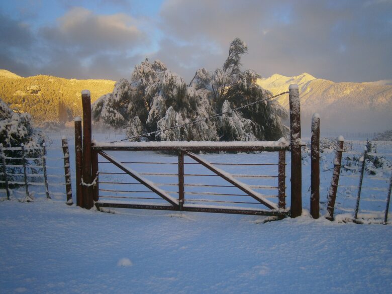 Gorgeous 880 Acre Argentina Ranch - Villa Lago Rivadavia, Argentina