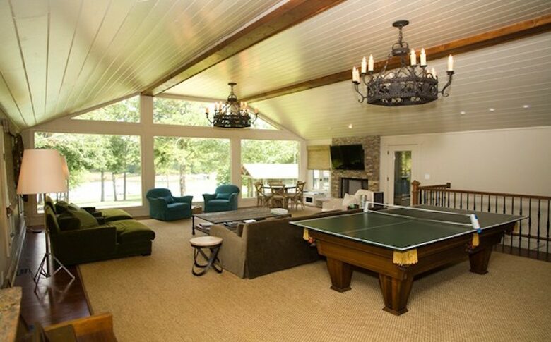 Ark on Lake Lanier - Gainesville, Georgia