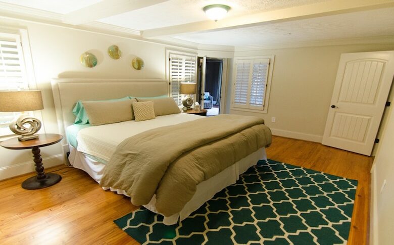 Ark on Lake Lanier - Gainesville, Georgia