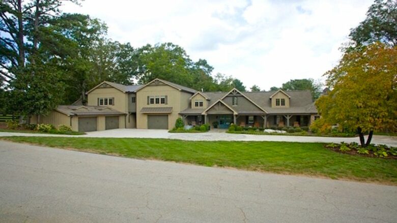 Ark on Lake Lanier - Gainesville, Georgia