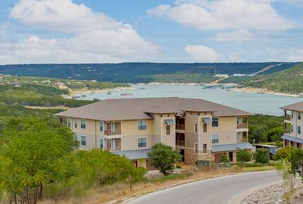 Lake Travis Villa - Hollows Resort - Jonestown, Texas