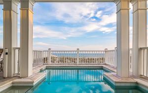 The Veranda- Upscale, Private Gulf Front Beach Home - Gulf Shores, Alabama