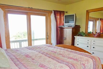 Stargazer Oceanside Home in Carova Beach - Outer Banks - Corolla, North Carolina