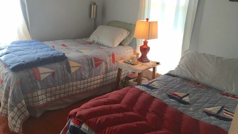 Diamond Cove Seaside Cottage - Annisquam, Massachusetts