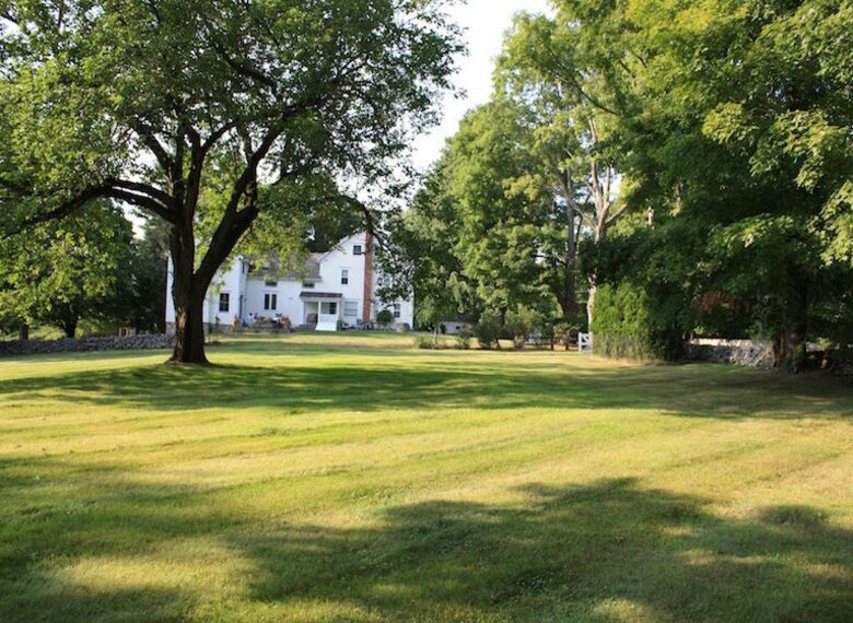 Elegant Country Estate - Newtown, Connecticut