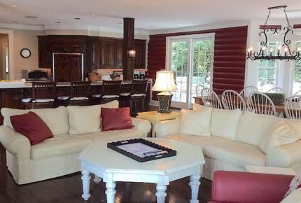 Luxurious Lake Front Home with Private Pool and Dock - Greensboro, Georgia