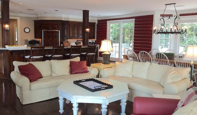 Luxurious Lake Front Home with Private Pool and Dock - Greensboro, Georgia