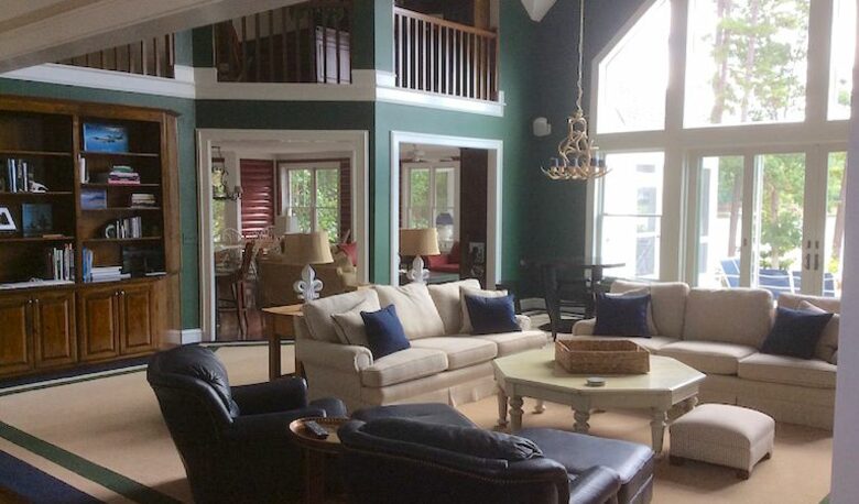 Luxurious Lake Front Home with Private Pool and Dock - Greensboro, Georgia