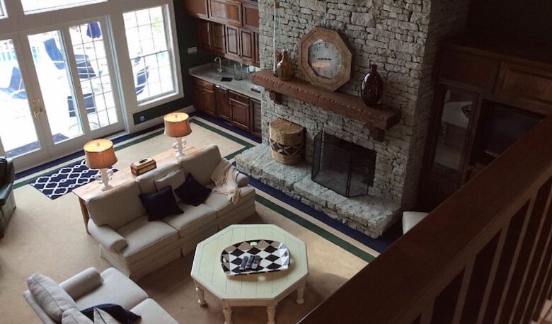 Luxurious Lake Front Home with Private Pool and Dock - Greensboro, Georgia