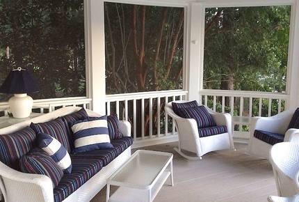 Luxurious Lake Front Home with Private Pool and Dock - Greensboro, Georgia