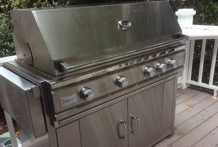 Luxurious Lake Front Home with Private Pool and Dock - Greensboro, Georgia