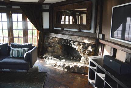 Hollywood Hills Home with Exquisite View - Los Angeles, California