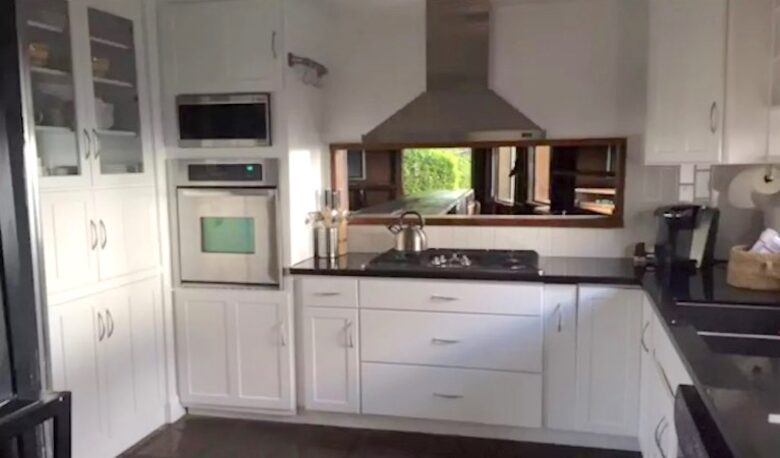 Hollywood Hills Home with Exquisite View - Los Angeles, California