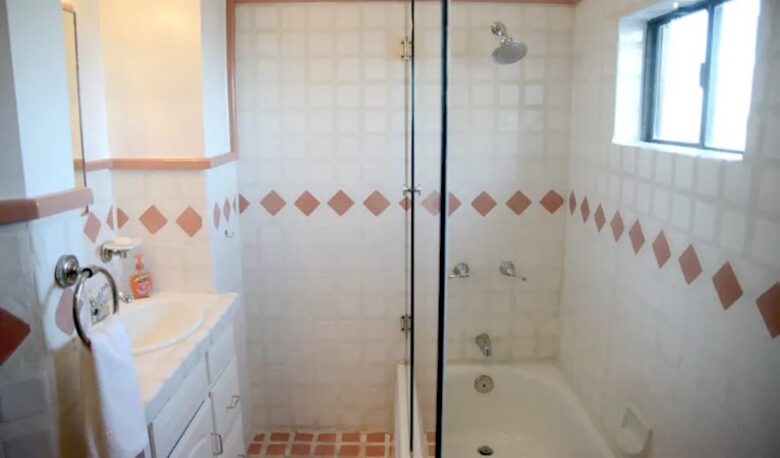 Hollywood Hills Home with Exquisite View - Los Angeles, California