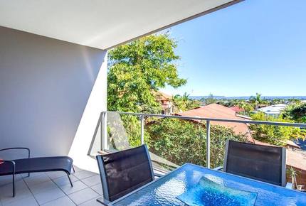 Broadbeach Luxury Villa at Freshwater Point Resort - Broadbeach Waters, Australia