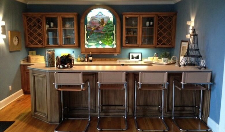 Charming Southern Lakefront Home with Pool - Greensboro, Georgia