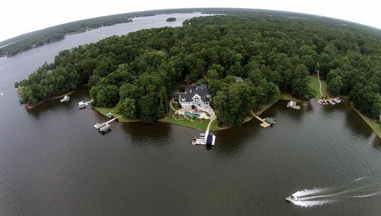 Luxurious Lake Front Home with Private Pool and Dock - Greensboro, Georgia
