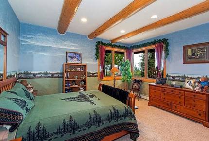 Tahoe Nevada Log Home - Gardnerville, Nevada