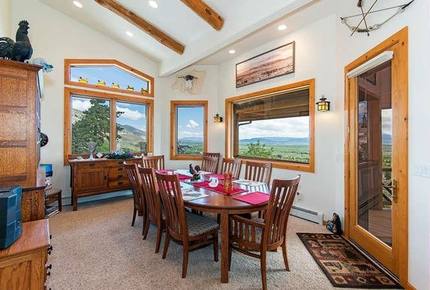 Tahoe Nevada Log Home - Gardnerville, Nevada