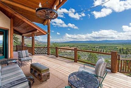 Tahoe Nevada Log Home - Gardnerville, Nevada