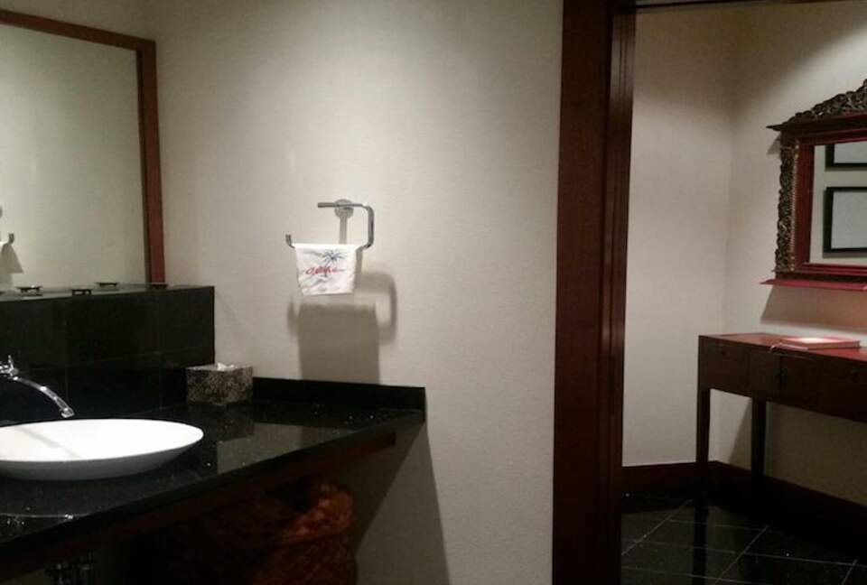 The Auamo Compound at Hokuli'a - KEALAKEKUA, Big Island, Hawaii