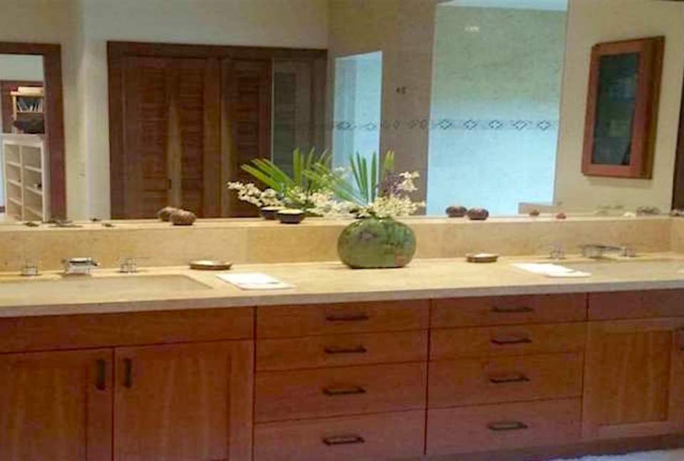 The Auamo Compound at Hokuli'a - KEALAKEKUA, Big Island, Hawaii