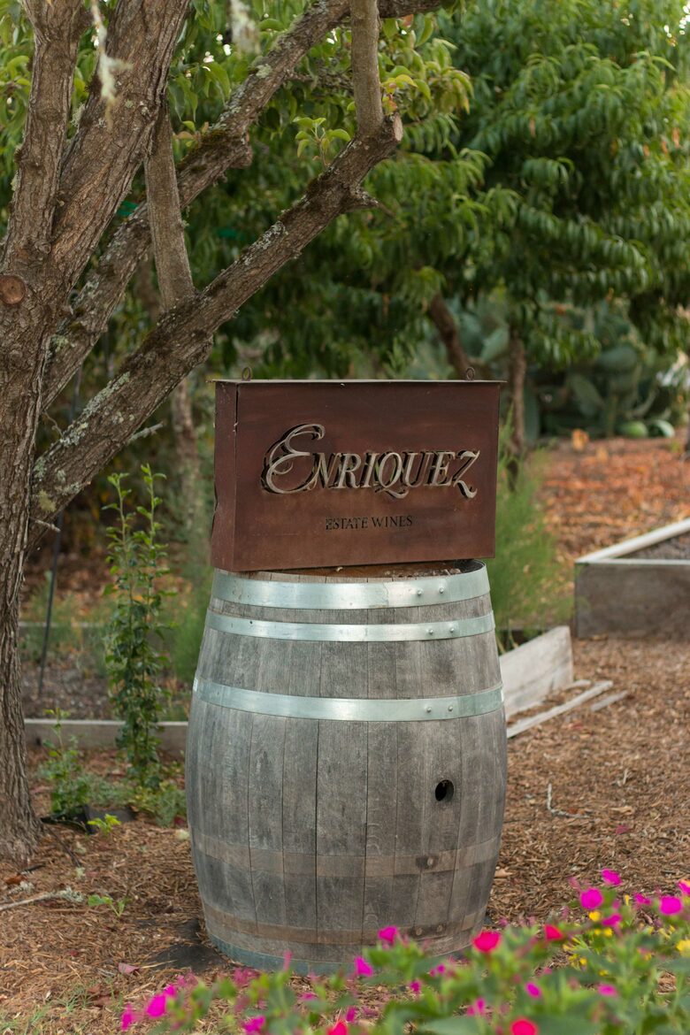 Enriquez Vineyard Cottage - Napa/Sonoma Area - Forestville, California