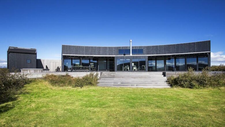 Modern Luxury and Northern Lights - Selfoss, Iceland