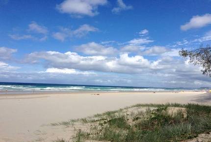 Broadbeach Luxury Villa - Broadbeach Waters, Australia