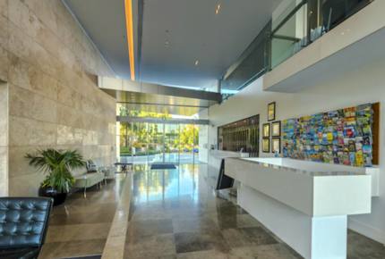 Broadbeach Luxury Villa at Freshwater Point Resort - Broadbeach Waters, Australia