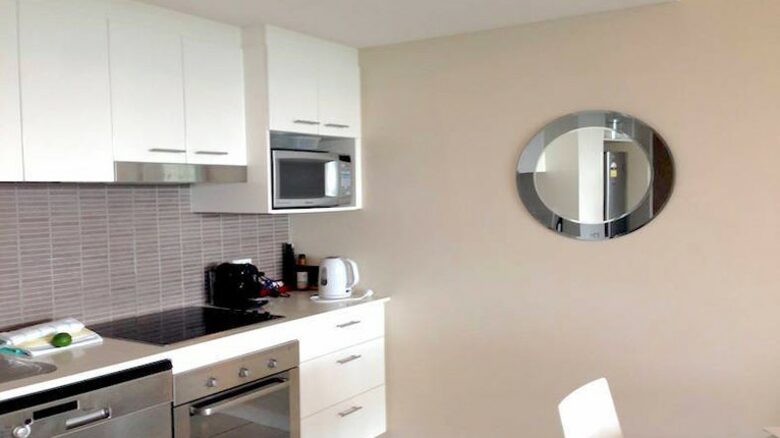 Broadbeach Luxury Villa at Freshwater Point Resort - Broadbeach Waters, Australia