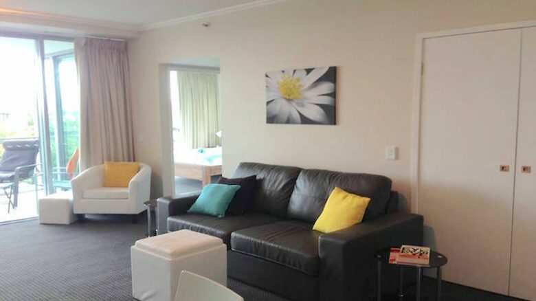 Broadbeach Luxury Villa at Freshwater Point Resort - Broadbeach Waters, Australia