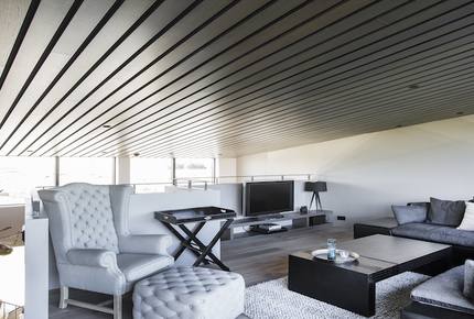 Modern Luxury and Northern Lights - Selfoss, Iceland