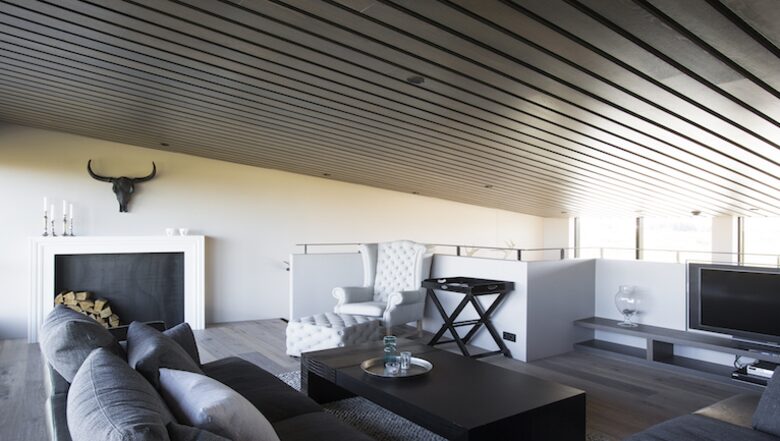 Modern Luxury and Northern Lights - Selfoss, Iceland