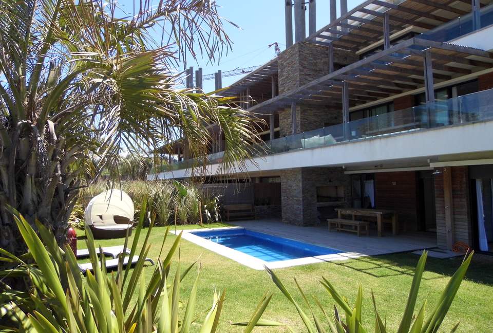 SELENZA ESPECTACULAR - Punta del Este, Uruguay