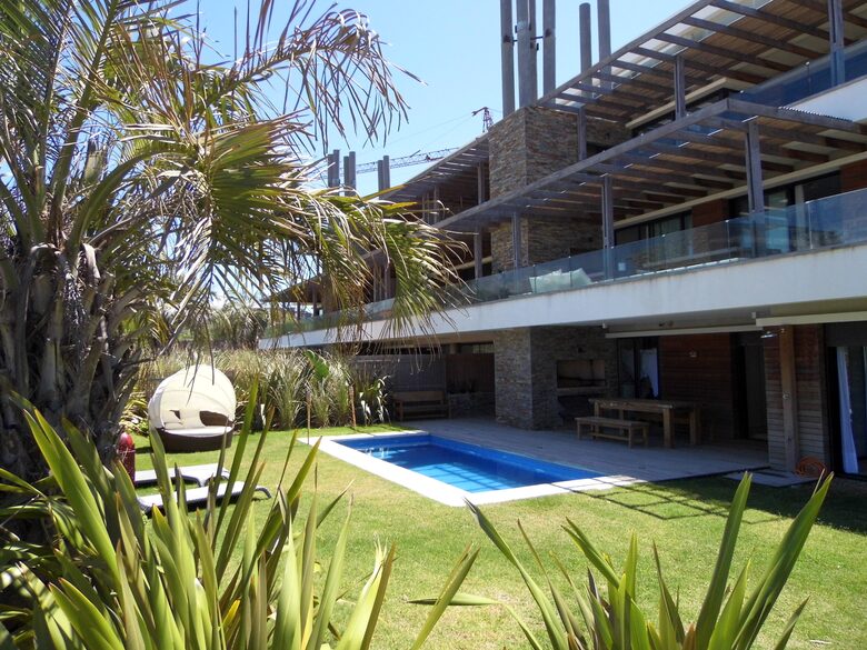 SELENZA ESPECTACULAR - Punta del Este, Uruguay