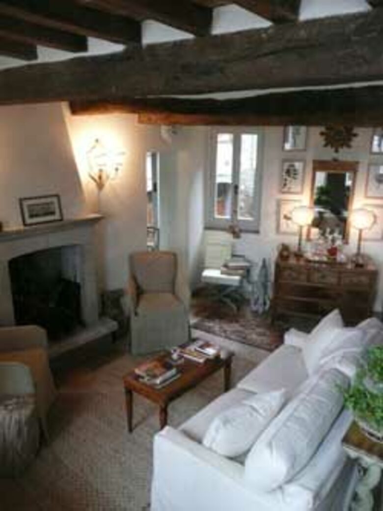 Elegant Italian Townhouse - Ficulle, Italy