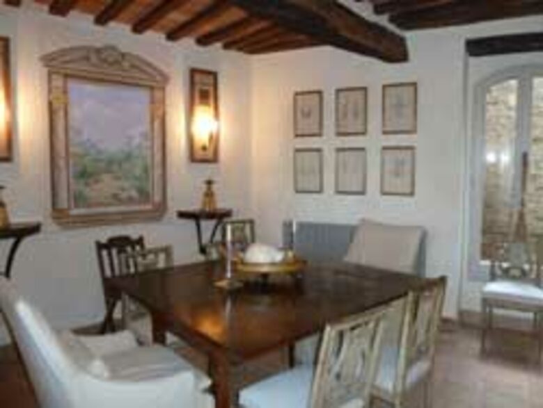 Elegant Italian Townhouse - Ficulle, Italy