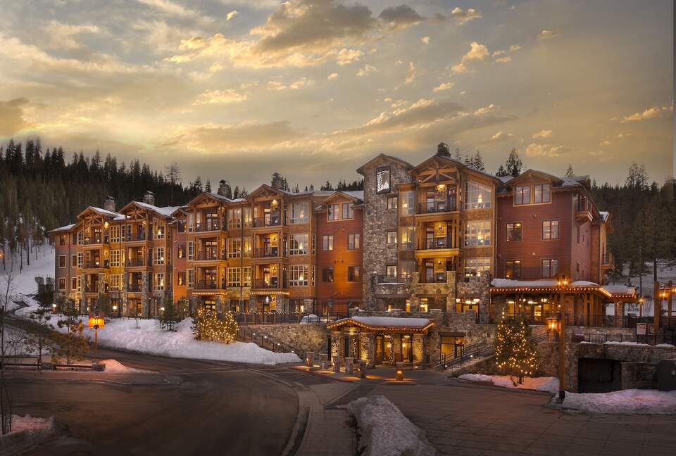Northstar Lodge - 2 Bedroom Luxury Winter Heaven! - Truckee, California
