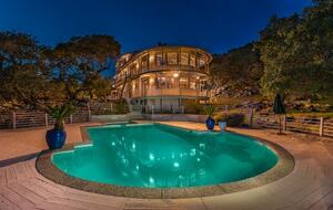 Stunning Sonoma Valley View - Sonoma, California