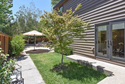 Yountville Gem - Epicenter of Wine Country - Yountville, California