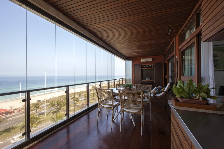 Barra da Tijuca Beachfront Apartment - Rio de Janeiro, Brazil