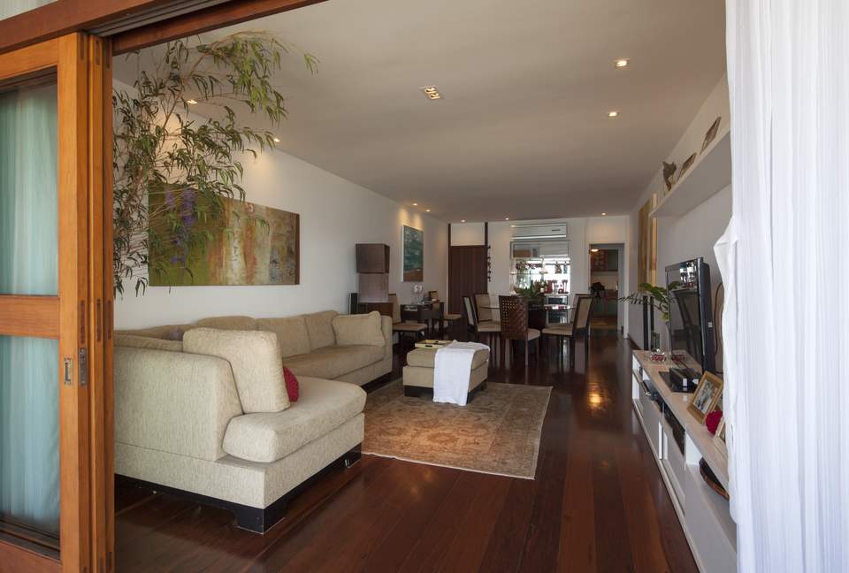 Barra da Tijuca Beachfront Apartment - Rio de Janeiro, Brazil